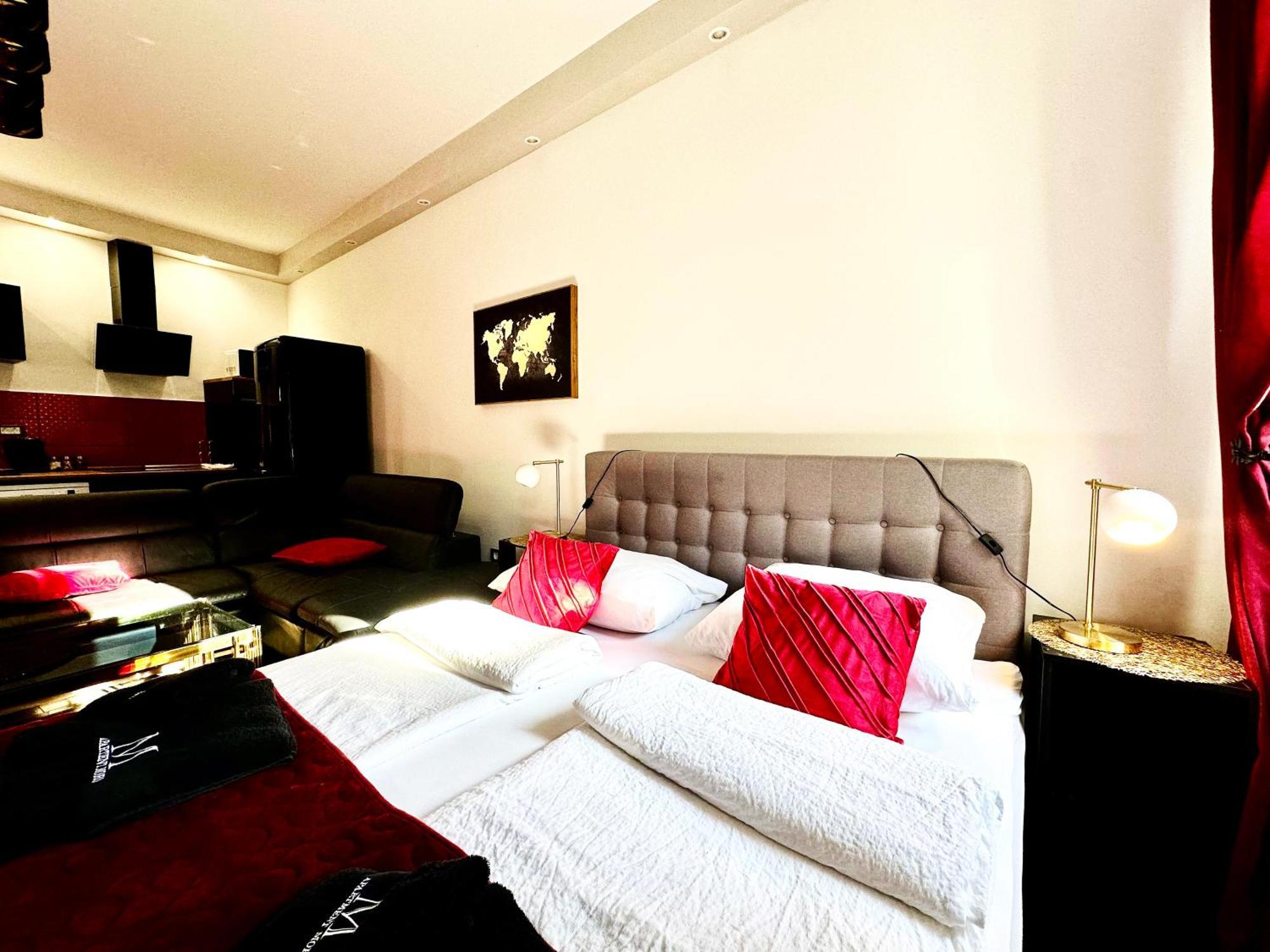 Apartment Moro Pirano Esterno foto